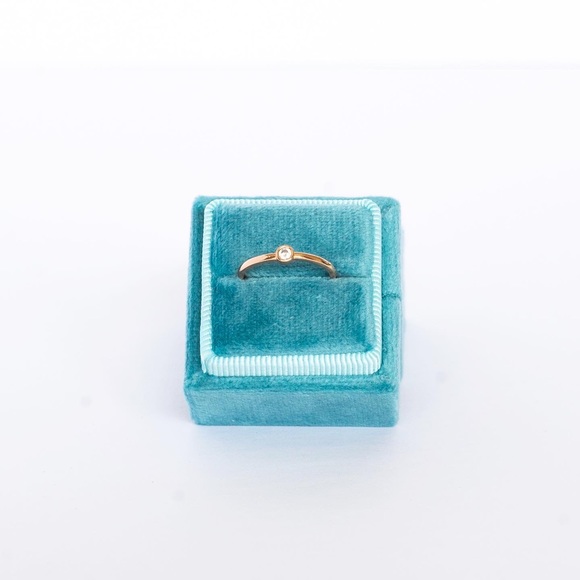 Banana Republic Delicate Stone Stackable Rings - Picture 4 of 4